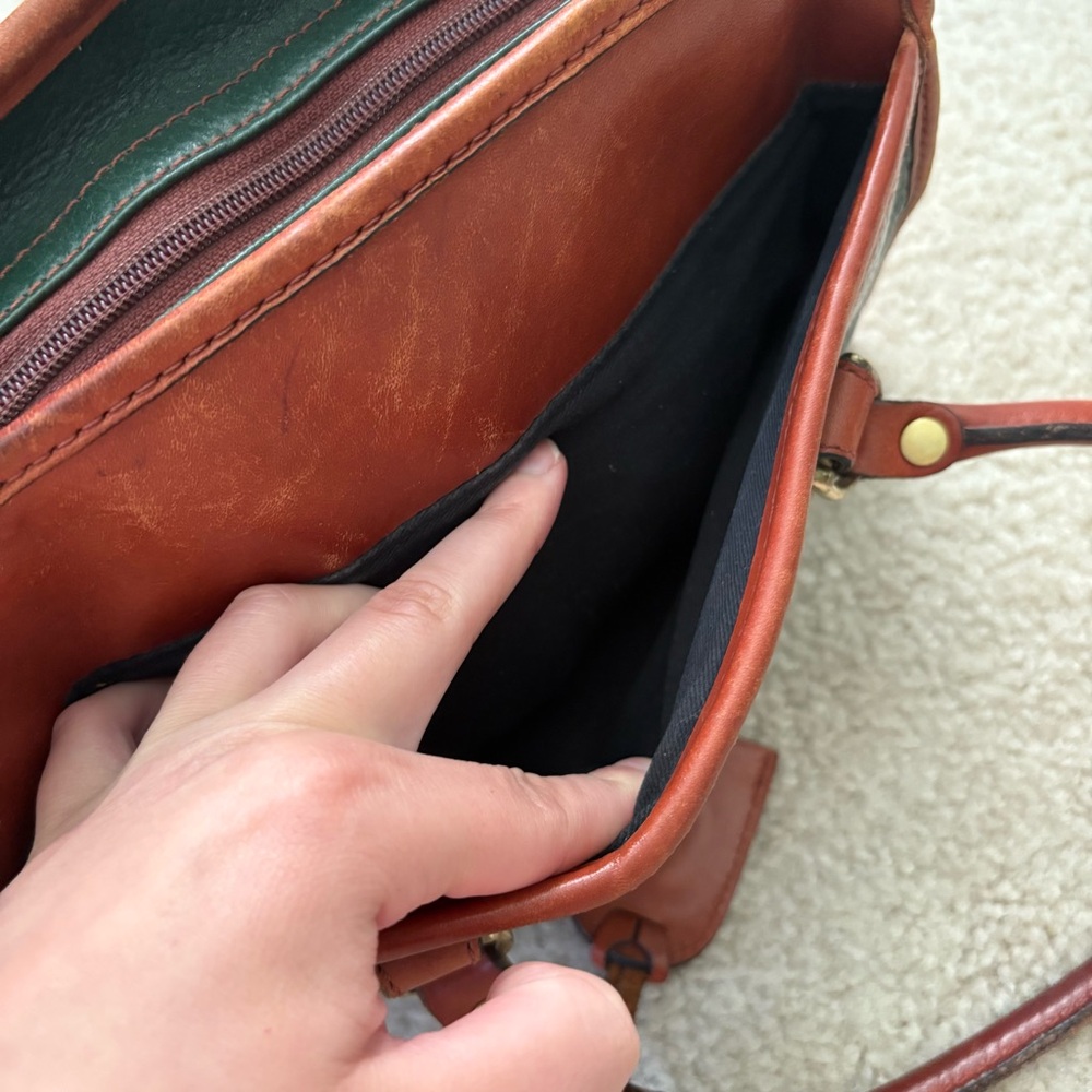 Vintage Liz Claiborne Green and Brown Leather Bag - Picture 7 of 16